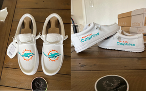 Miami Dolphins Hey Dude shoes: The Perfect Blend of Style and Team Spirit